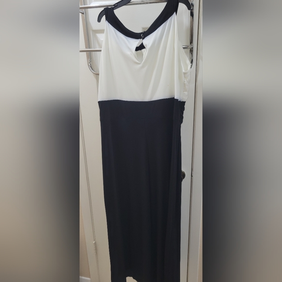 Party dress - Picture 3 of 4